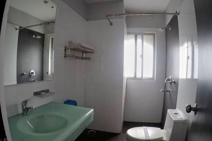 Room 7 of 20