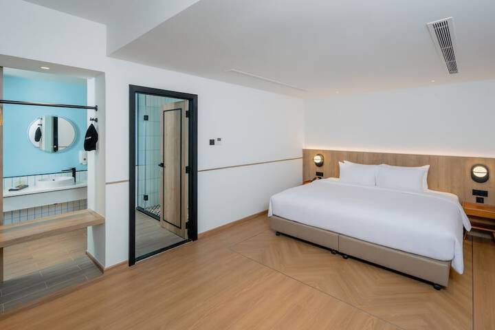 Room 64 of 180