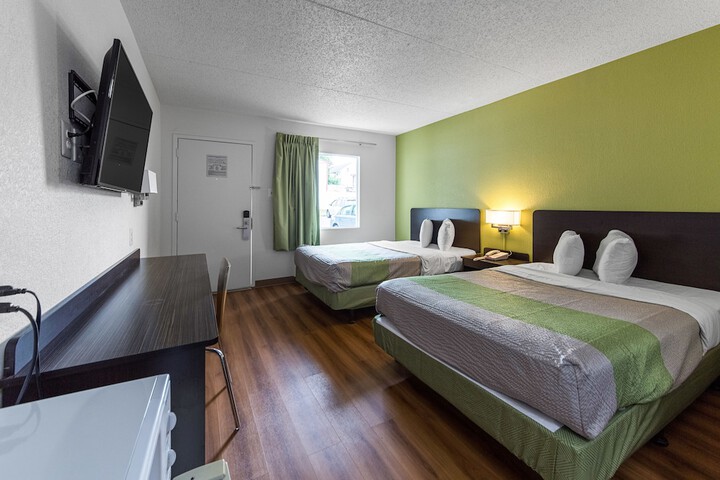 2 Double Beds (2 of 16)
