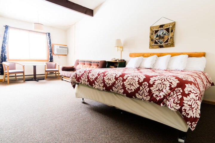 Room 8 of 39