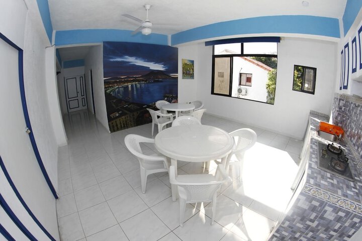 Room 17 of 51