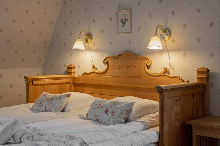 Room 28 of 52