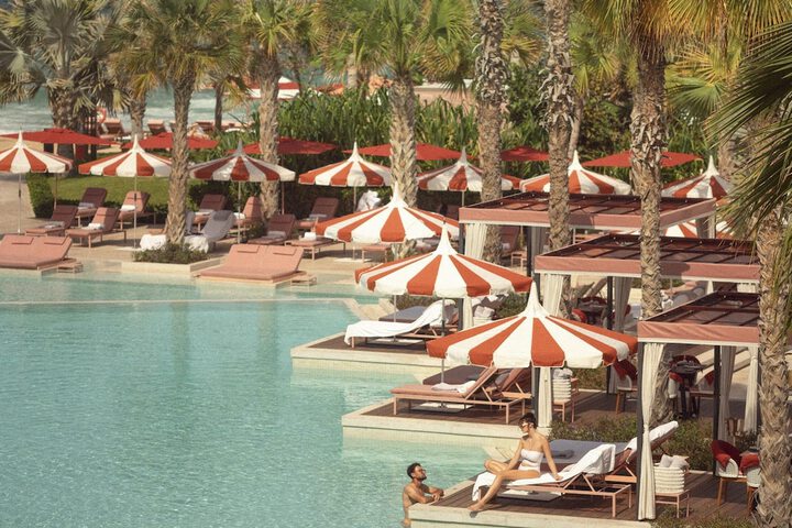 Pool 74 of 137