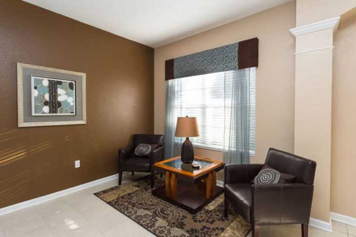 Room 43 of 87
