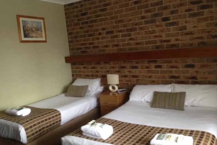 Room 6 of 26