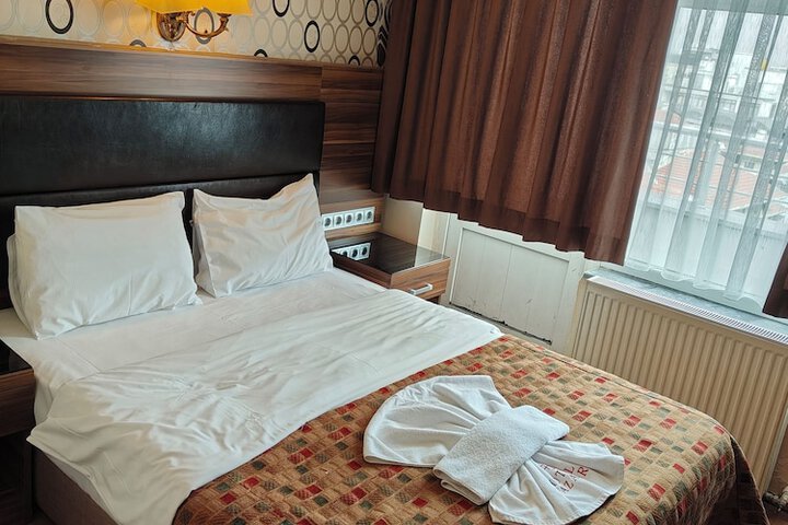 Room 19 of 46