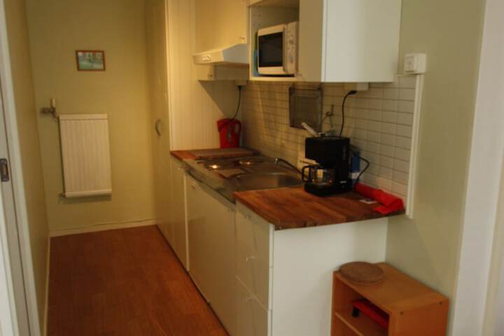 Room 2 of 38