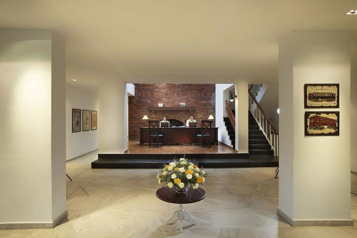 Hotel 2 of 153