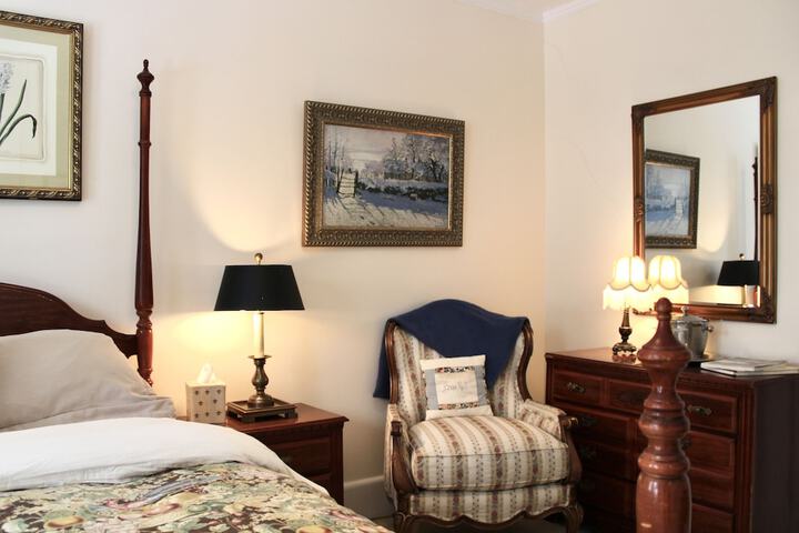 Room 12 of 46