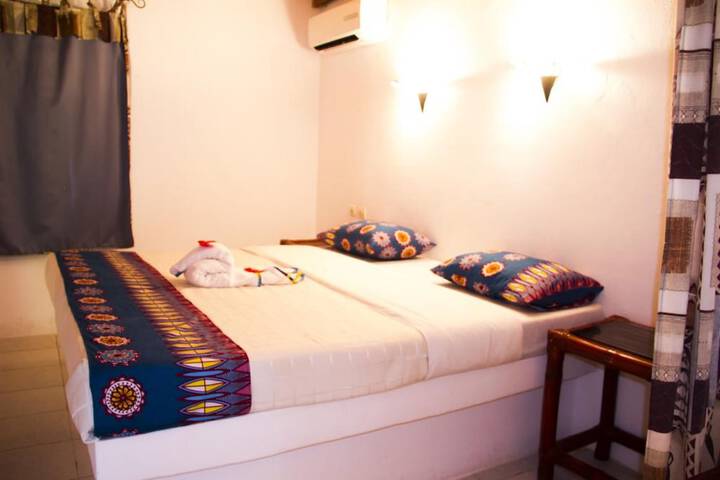 Room 6 of 34