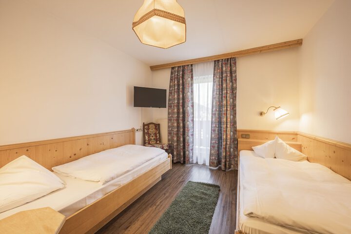 Room 16 of 58