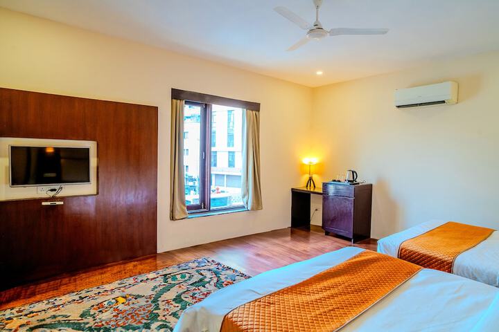 Room 19 of 46