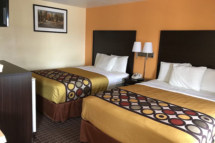 Room 12 of 39