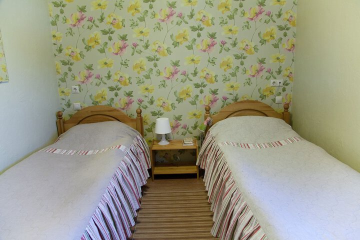 Room 20 of 66