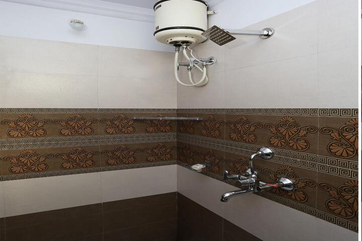 Room 2 of 5