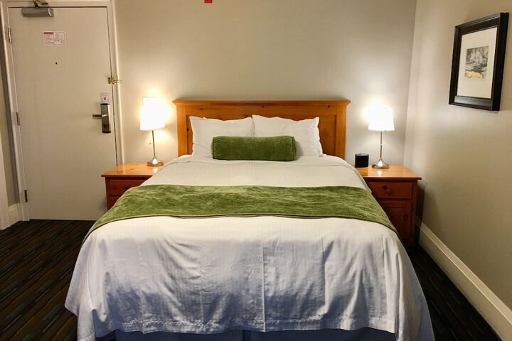 Room 9 of 75