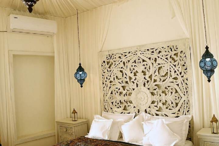 Room 28 of 133