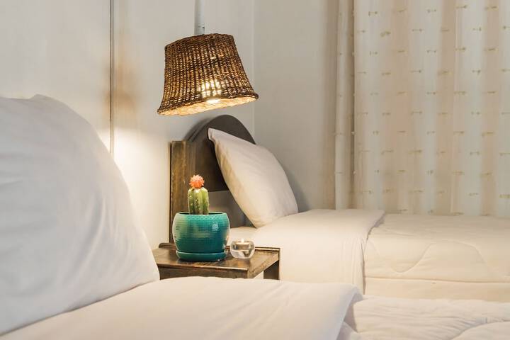 Room 21 of 36