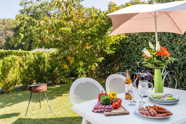 Terrace/Patio 6 of 10