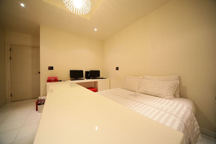 Room 20 of 75