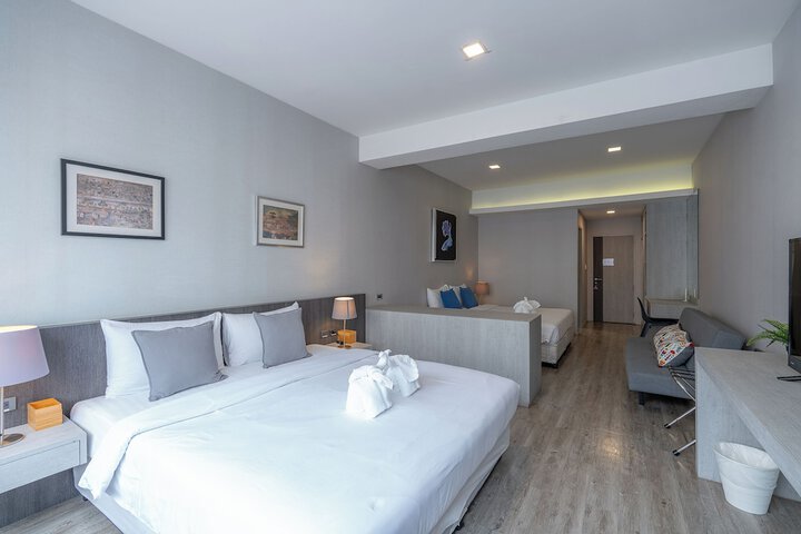 Room 16 of 216
