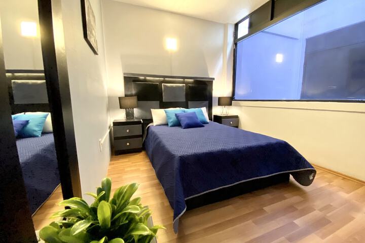 Room 4 of 33