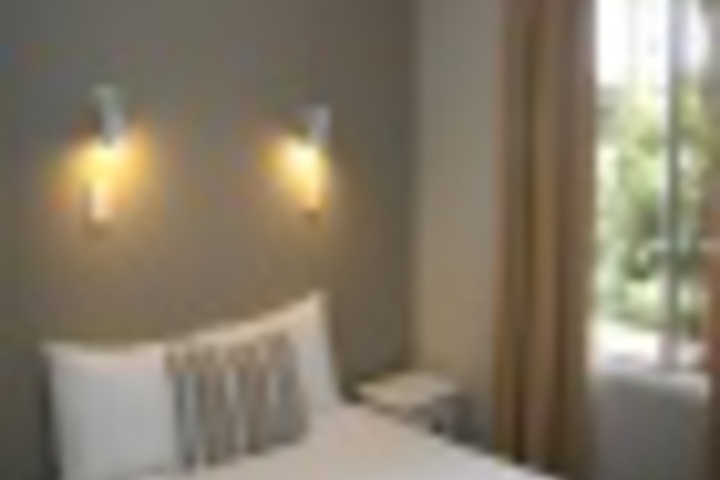 Room 302 of 336
