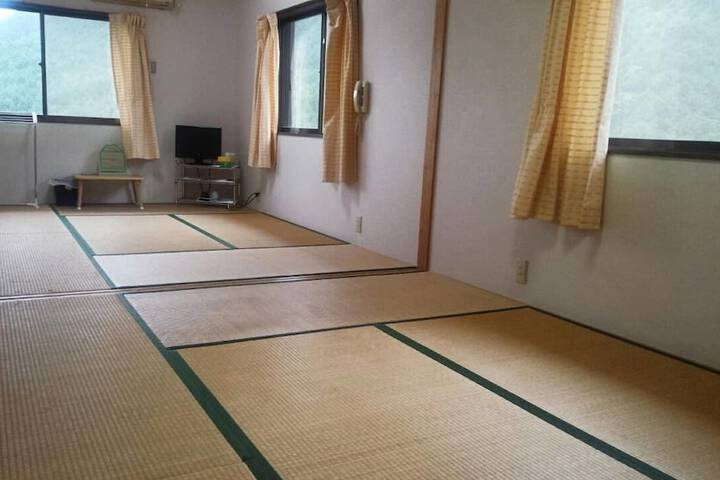 Room 10 of 53
