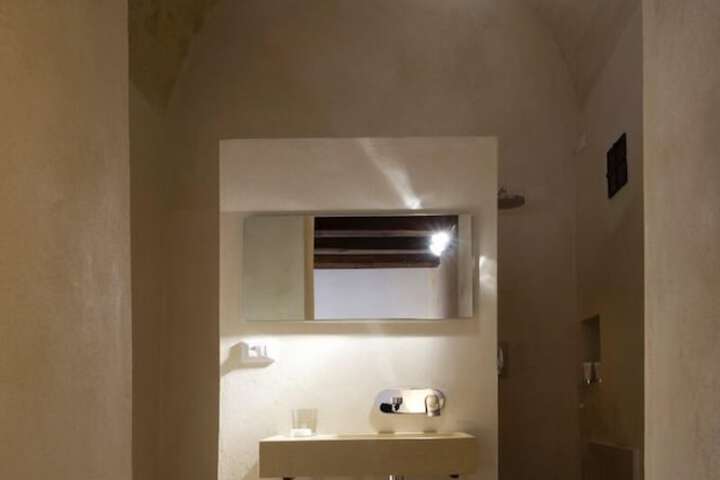 Room 89 of 119