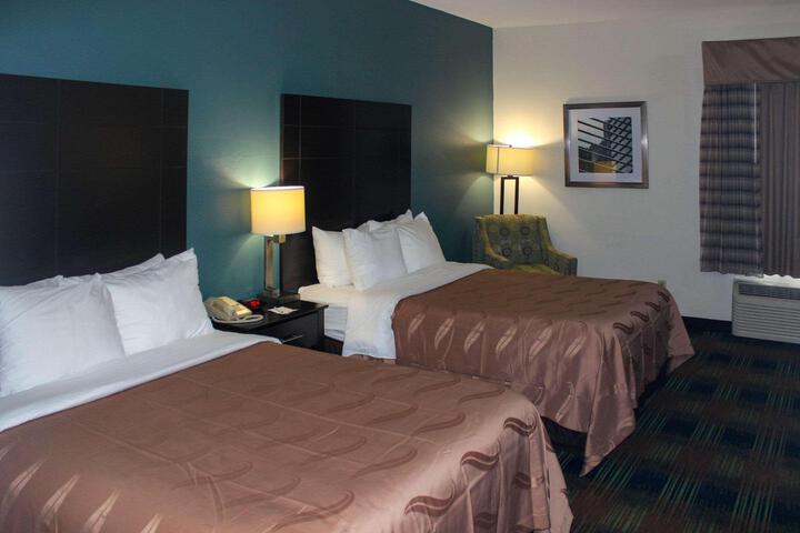 Accessible 2 Double Beds (9 of 10)