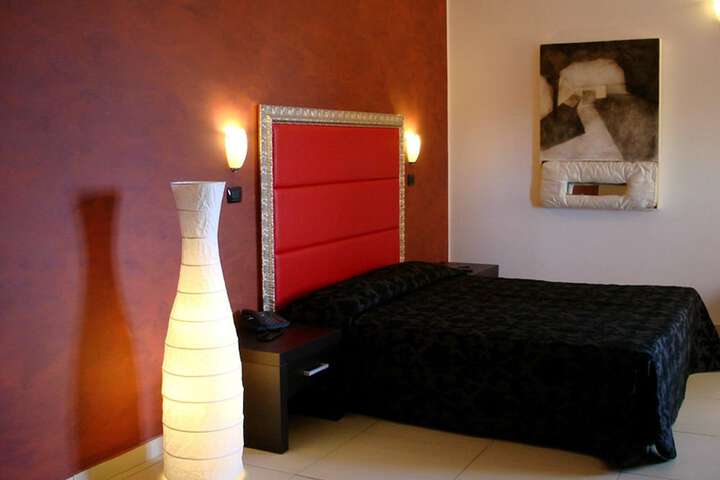 Room 3 of 26