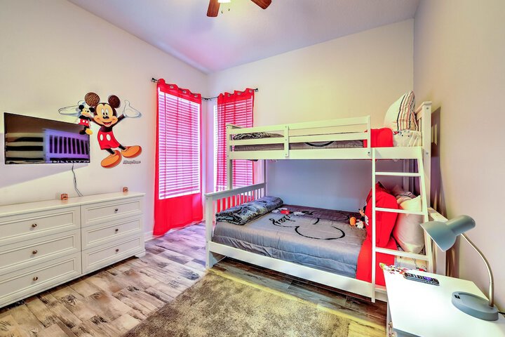 Room 8 of 44