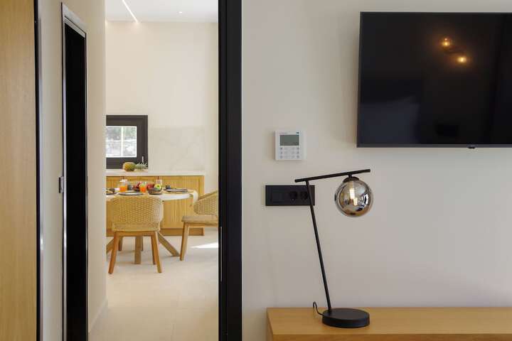 Room 124 of 186