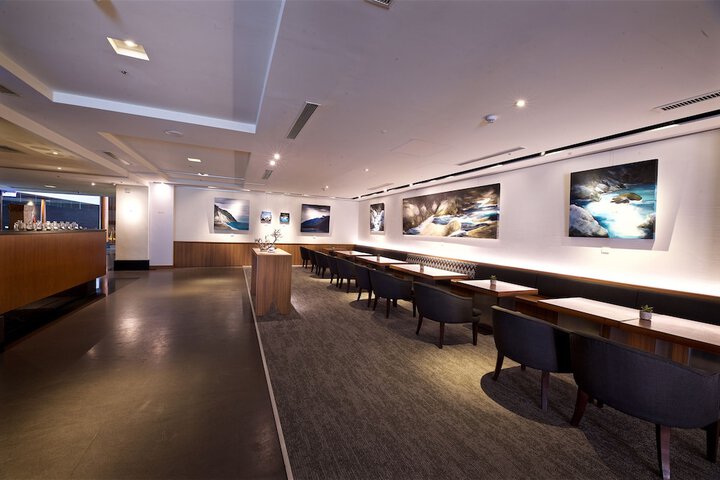 Ballroom/Hall 79 of 92