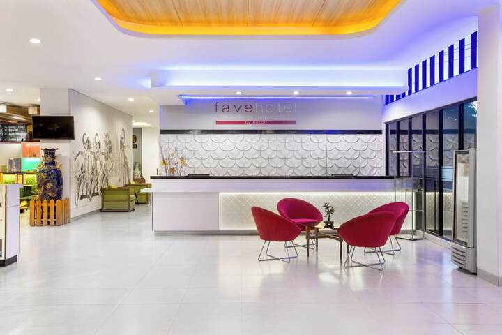 Guest Lobby