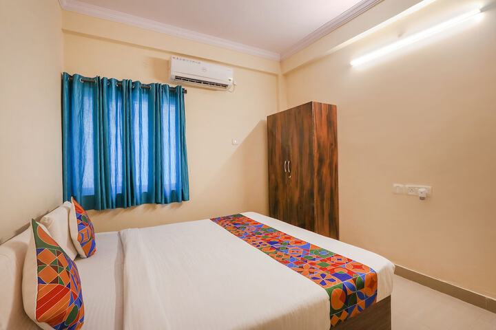 Room 12 of 23