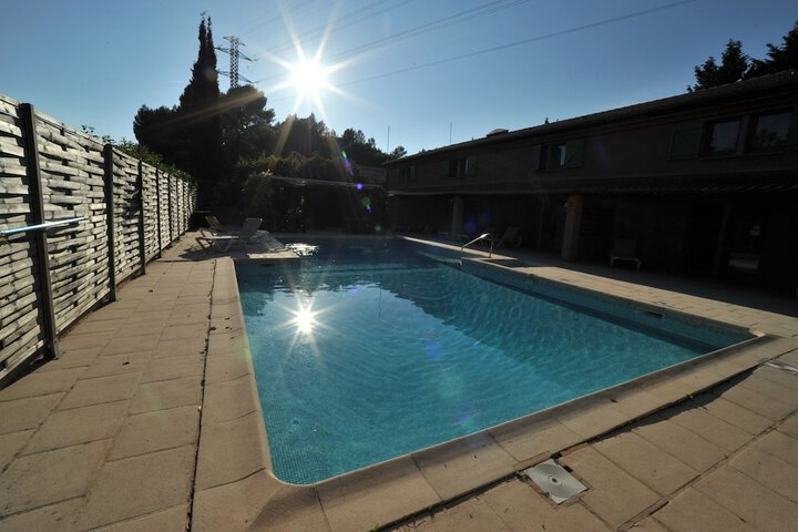 Pool 16 of 61