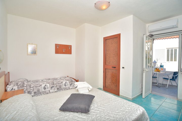 Room 5 of 39