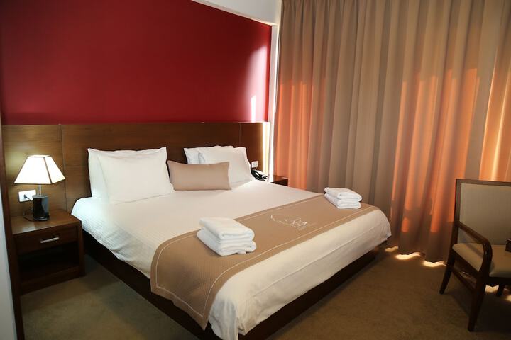 Room 13 of 54