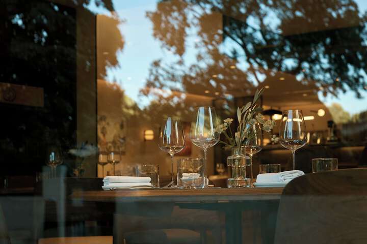 Dining 173 of 250