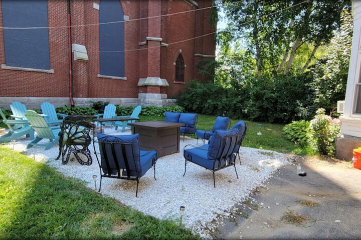 Hotel Exterior 75 of 82