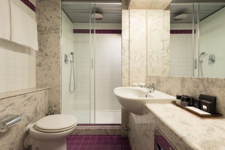 Clean Restrooms
