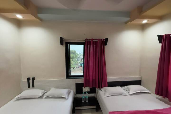 Room 21 of 72