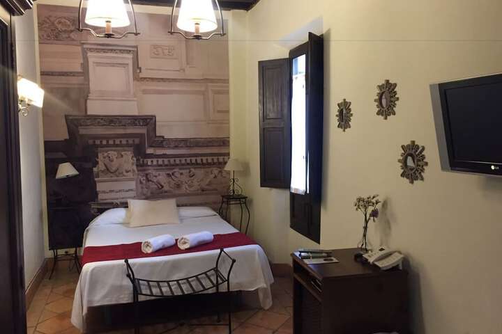 Room 5 of 60