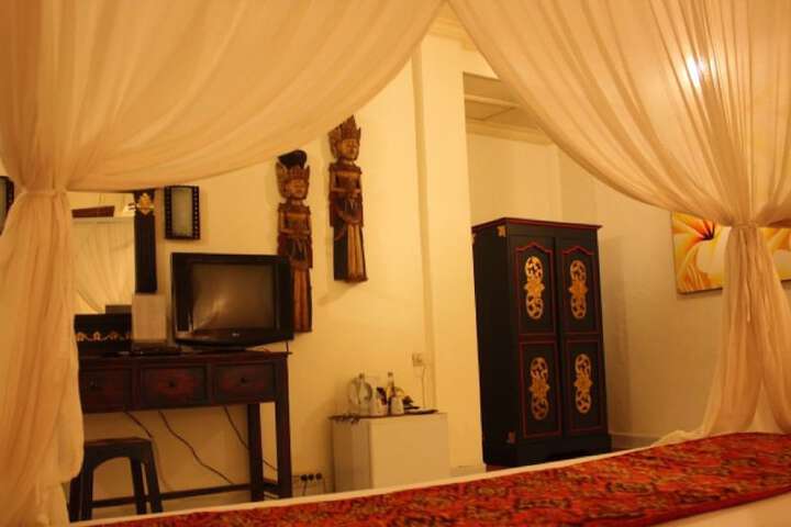 Room 5 of 57