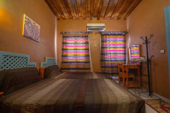 Room 12 of 31