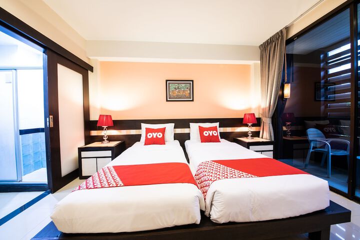 Room 8 of 30