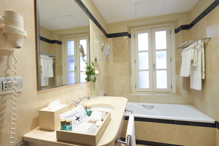 Clean Restrooms