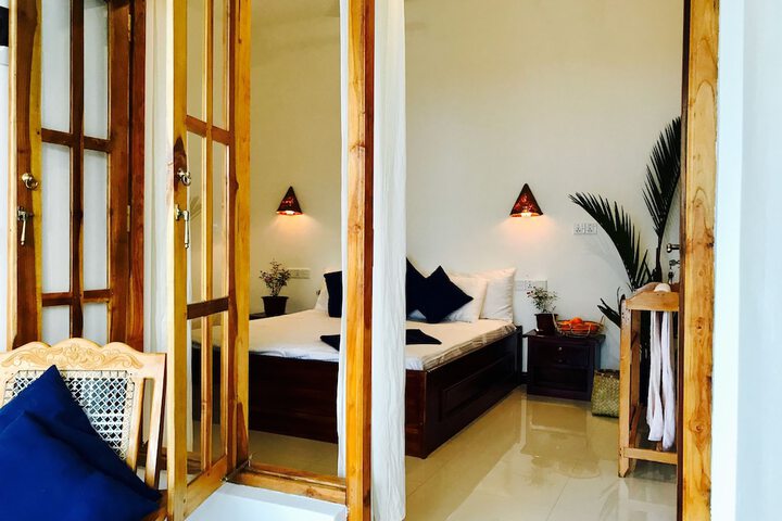 Room 6 of 20