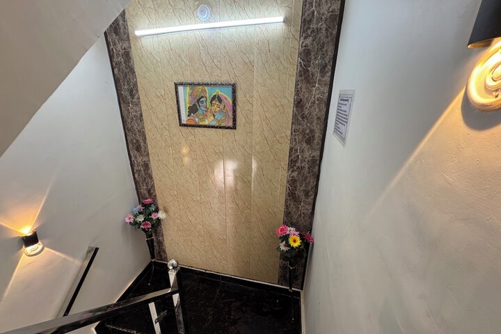 Room 25 of 36